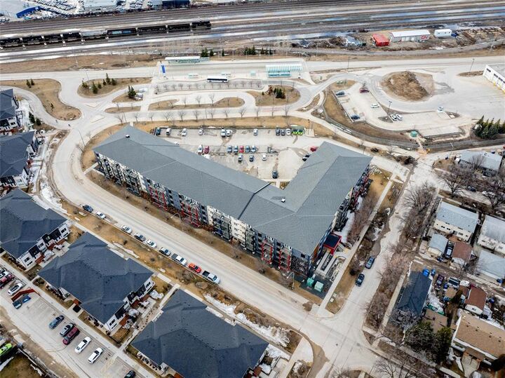 Photo de la propriété:  670 Hugo Street South  MB R3L 0P8 