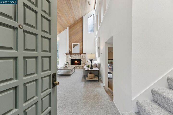 Property Photo:  39 Saint Stephens Dr  CA 94563 