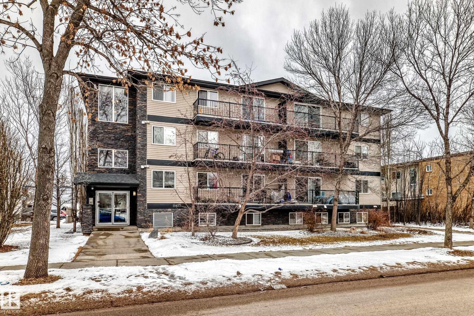 Property Photo: 11827 105 Street NW 203 AB T5G 2N1