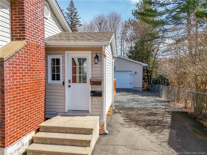 Property Photo:  63 Topcliffe Crescent  NB E3B 4P8 