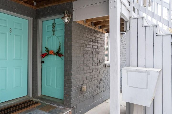 Property Photo: 210 Sampson Street NE 5 GA 30312