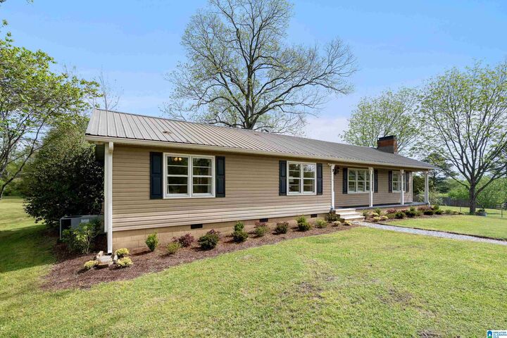 Property Photo:  55 Lee Cutoff Road  AL 35125 