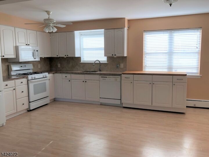 Property Photo:  1165 Valley Rd 1165  NJ 07470 