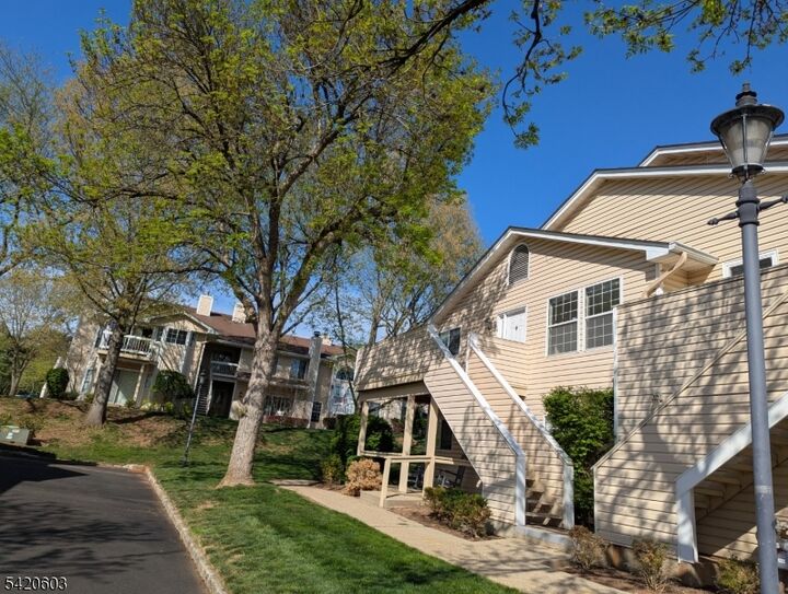 Property Photo:  16 Dunbar Court  NJ 07921 