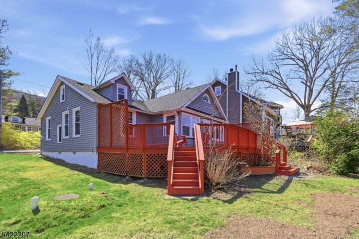 Property Photo: 6 Timberwood Ln NJ 07438