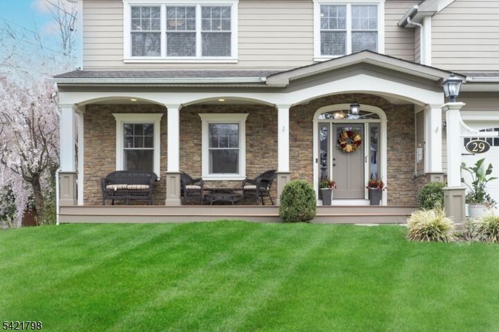 Property Photo:  29 Sunnywood Dr  NJ 07090 