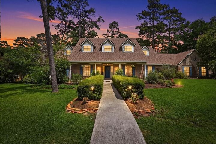 Property Photo:  587 Melmont Street  TX 77302 