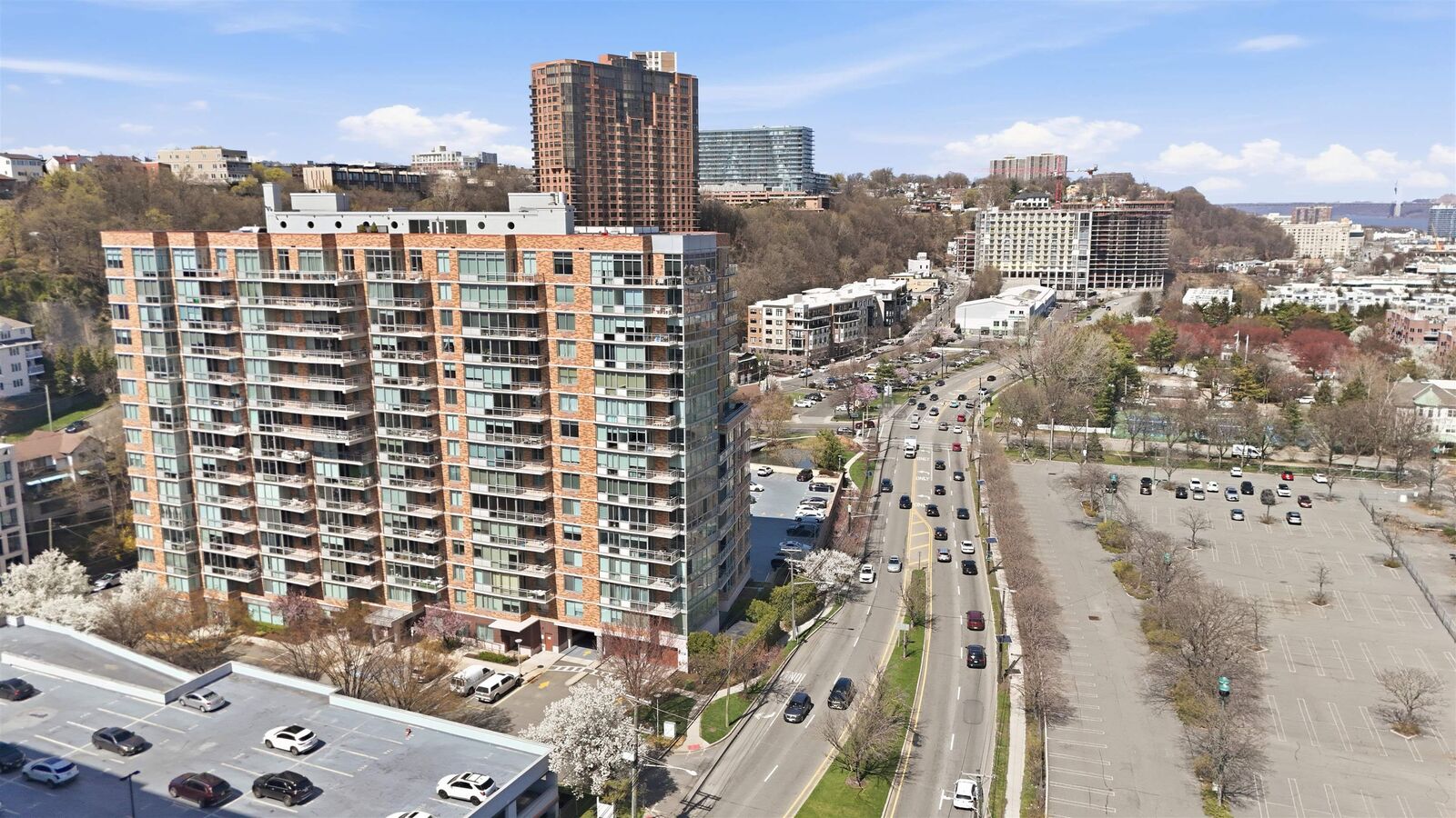 Property Photo:  1008 Hudson Park  NJ 07020 