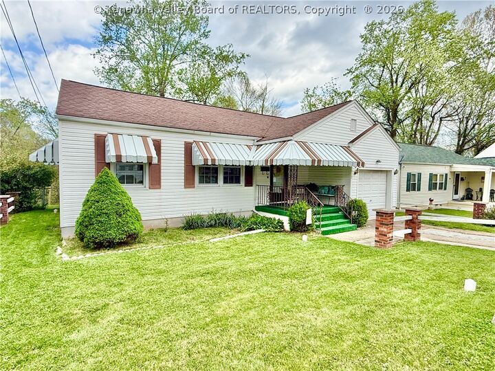 Property Photo:  1013 Village Drive  WV 25309 