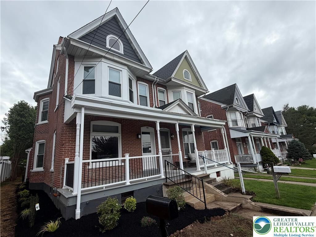 Property Photo: 40 Locust PA 18062