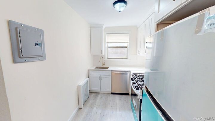 Property Photo:  101 N Broadway #2B2  NY 10603 