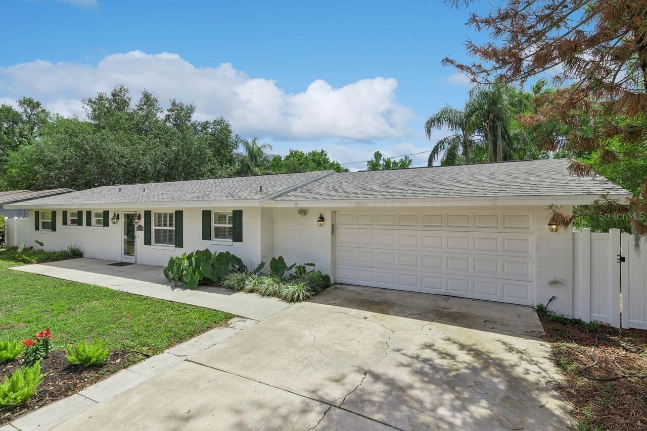 Property Photo: 3012 Leslie Drive FL 32806