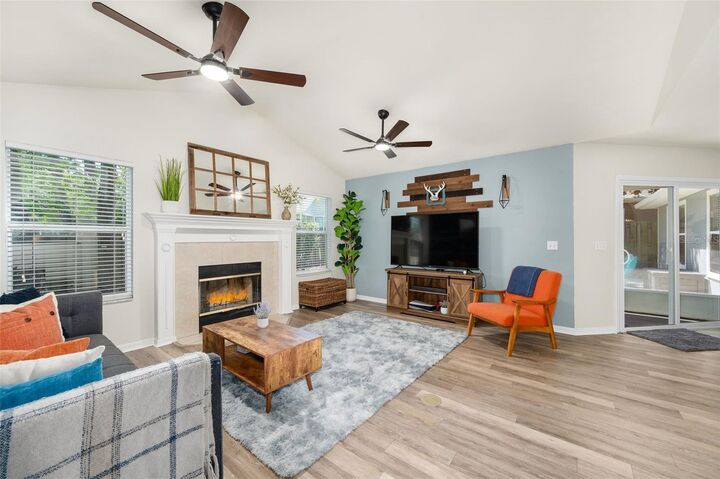 Property Photo:  1015 NW 89th Drive  FL 32606 