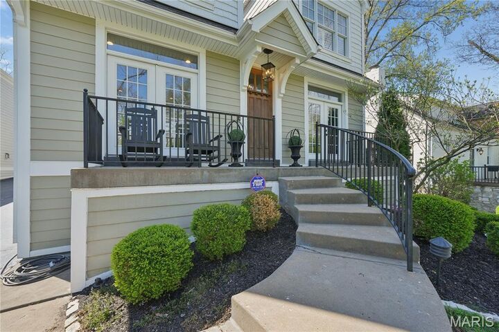 Property Photo:  34 Burroughs Lane  MO 63124 