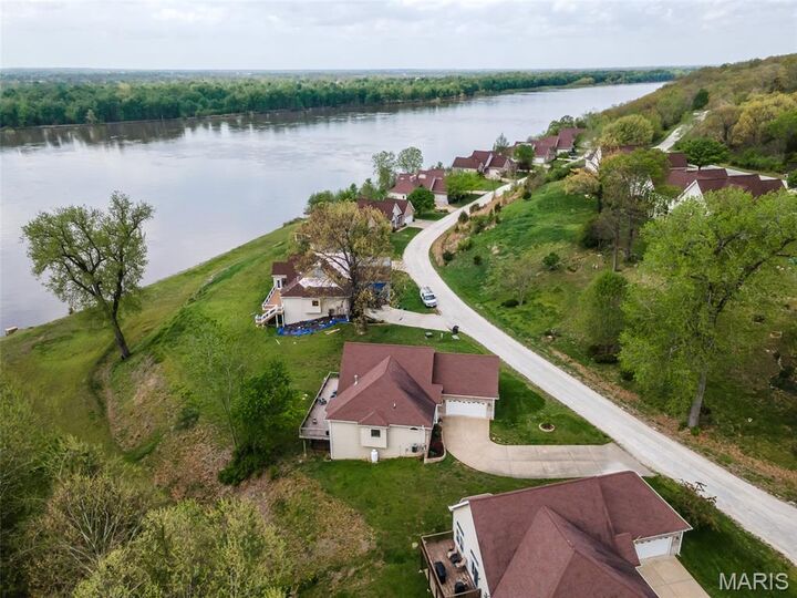 Property Photo:  25 Brickyard Drive  IL 62036 