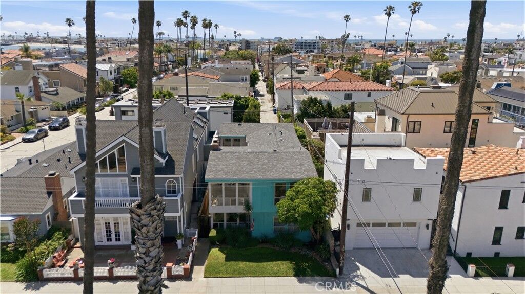 Property Photo:  5916 E The Toledo  CA 90803 