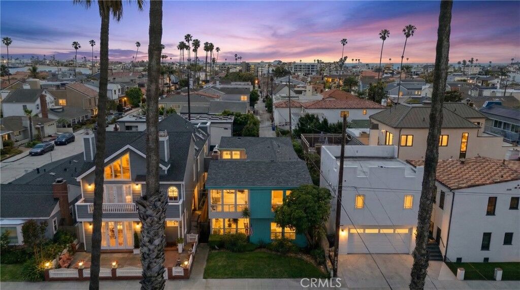 Property Photo:  5916 E The Toledo  CA 90803 