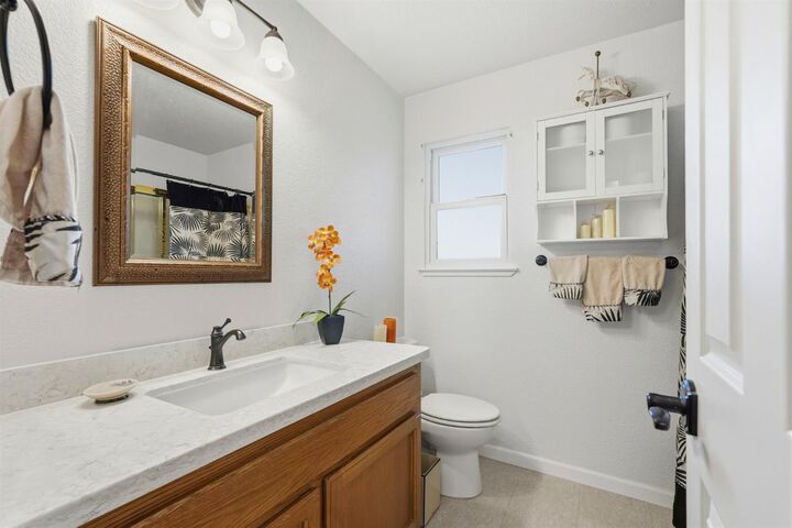 Property Photo:  8904 Royal Gate Way  CA 95624 