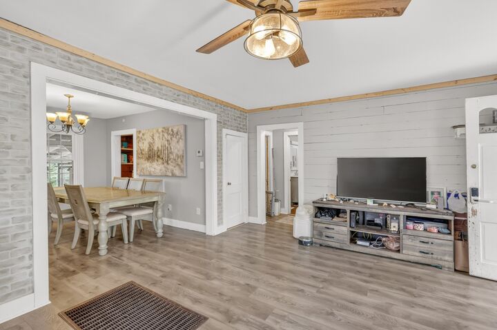 Property Photo:  715 Madison St  TN 37355 