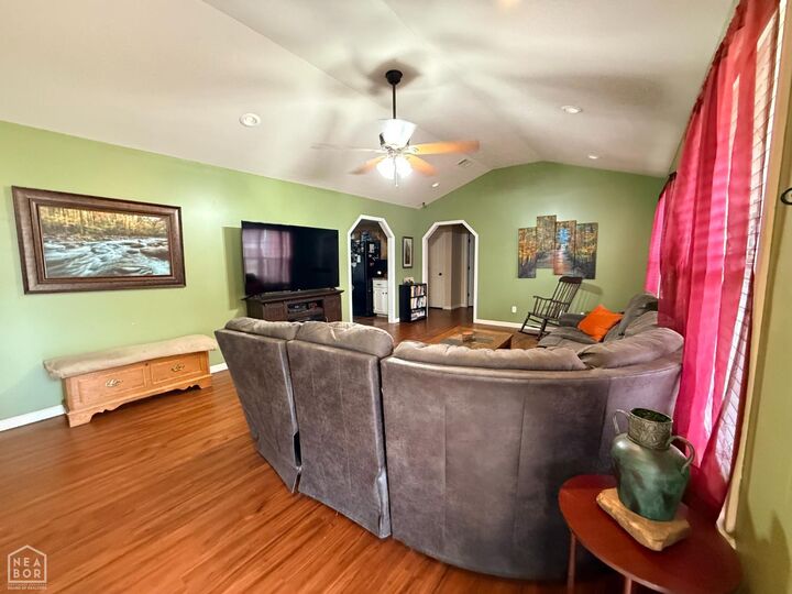 Property Photo:  605 Marion Street  AR 72450 