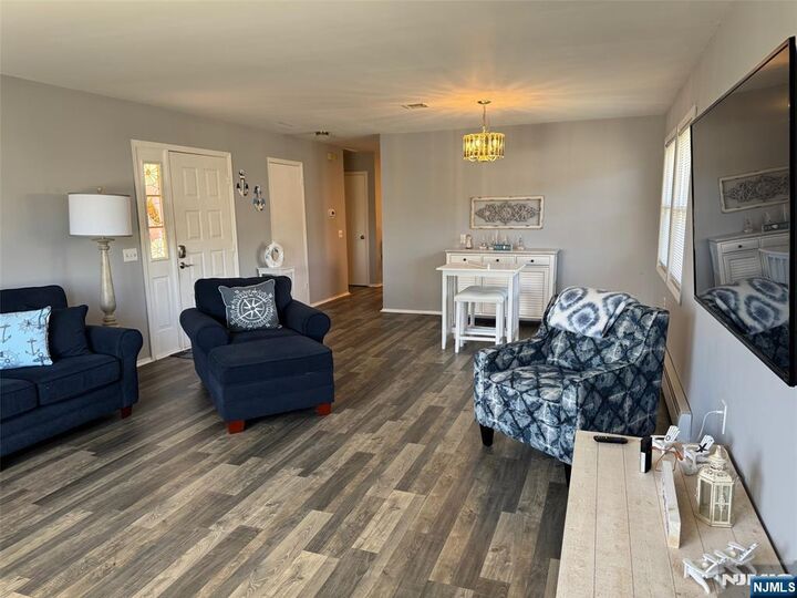 Property Photo:  1 Ashcroft Lane  NJ 08757 