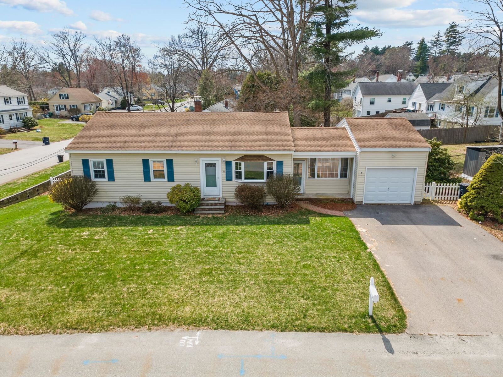 Property Photo:  14 Beaver Street  NH 03063 