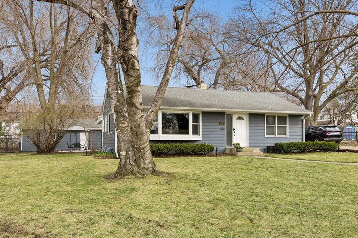 Property Photo: 1963 Yorkshire Court MN 55116