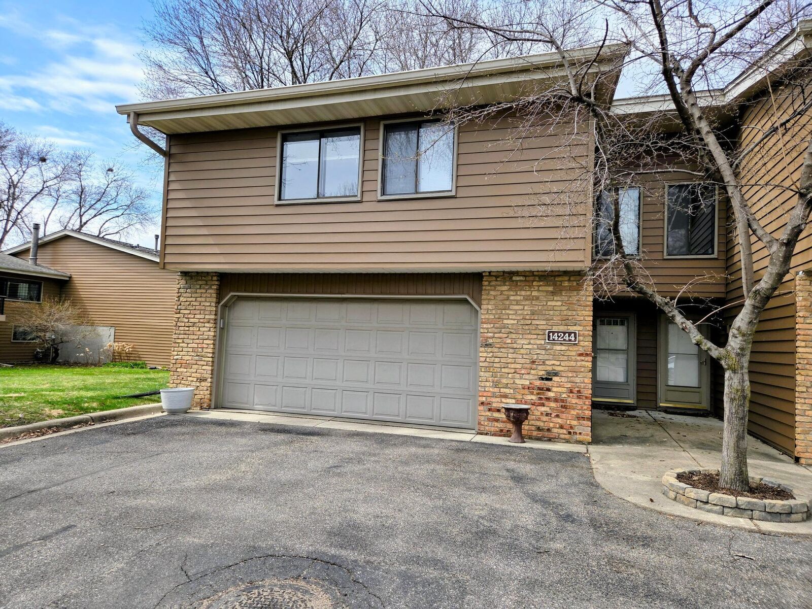 Property Photo:  14244 Chestnut Drive  MN 55347 