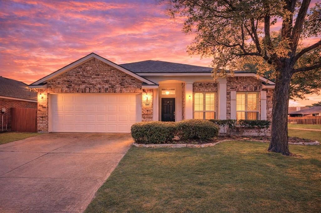 Property Photo: 1369 Royal Oaks Drive TX 75036