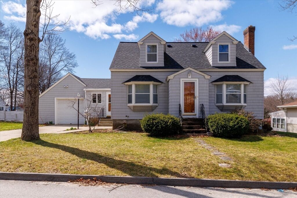 Property Photo:  12 Middlesex Ave  MA 01604 