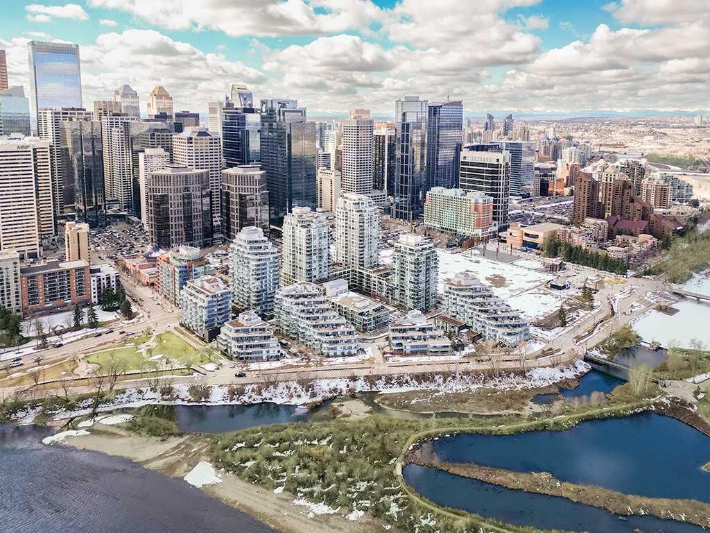 Property Photo:  128 2 Street SW 1102  AB T2P 0S7 