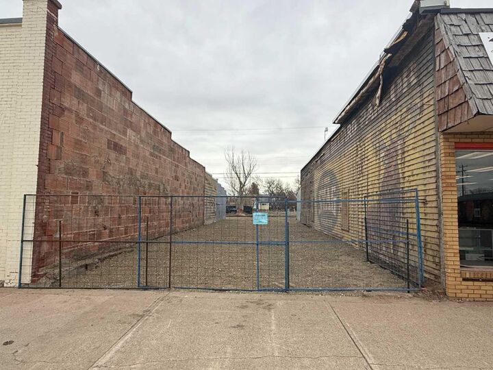 Property Photo: 213 Centre Street AB T0L 2B0