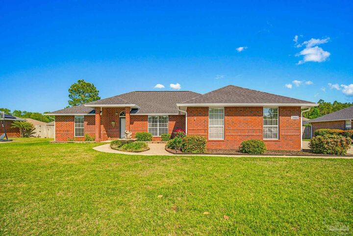 Property Photo: 7460 Farmers Rd FL 32526