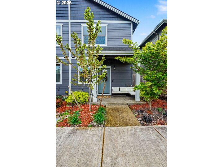 Property Photo:  1863 SE Mulberry Ave  OR 97338 