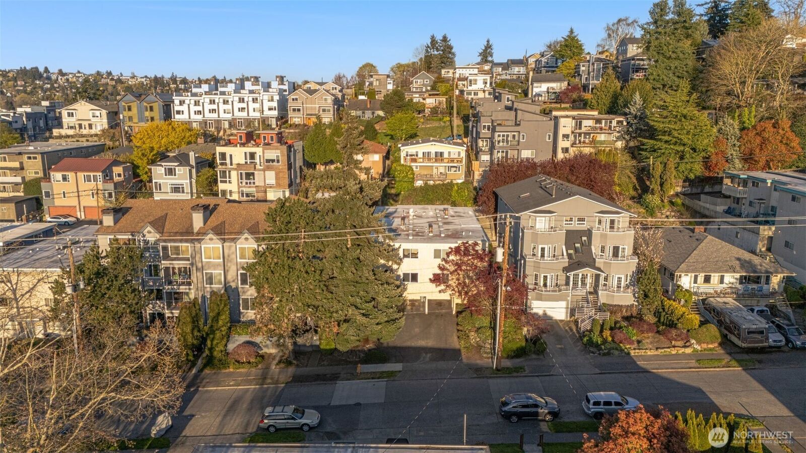 Property Photo: 3626 14th Avenue W 203 WA 98119
