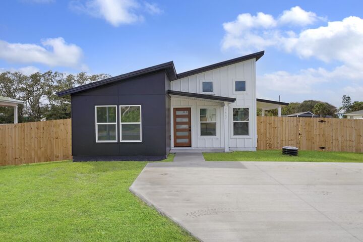 Property Photo: 5461 A1a South FL 32080