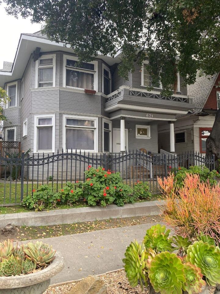 Property Photo:  621 South 6th Street  CA 95112 