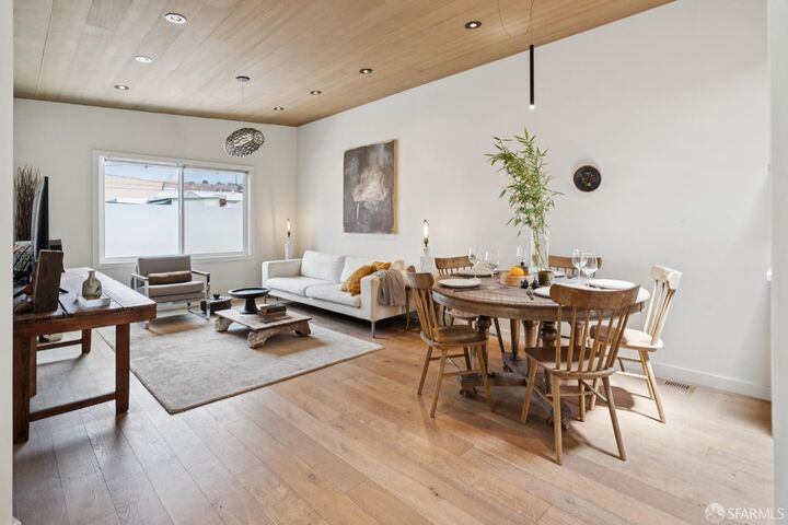 Property Photo:  1515 Van Dyke Avenue  CA 94124 