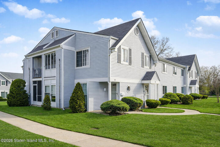 Property Photo:  521 Correll Avenue  NY 10309 