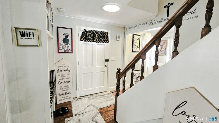 Property Photo:  10 Penwood Road  CT 06002 