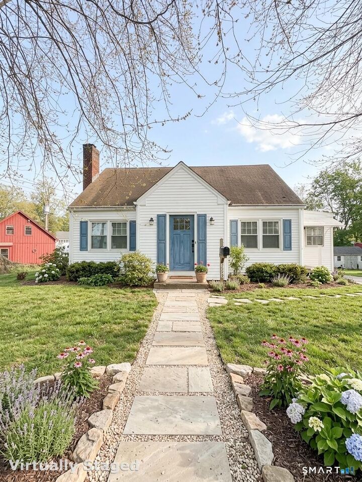 Property Photo:  373 Parker Street  CT 06040 