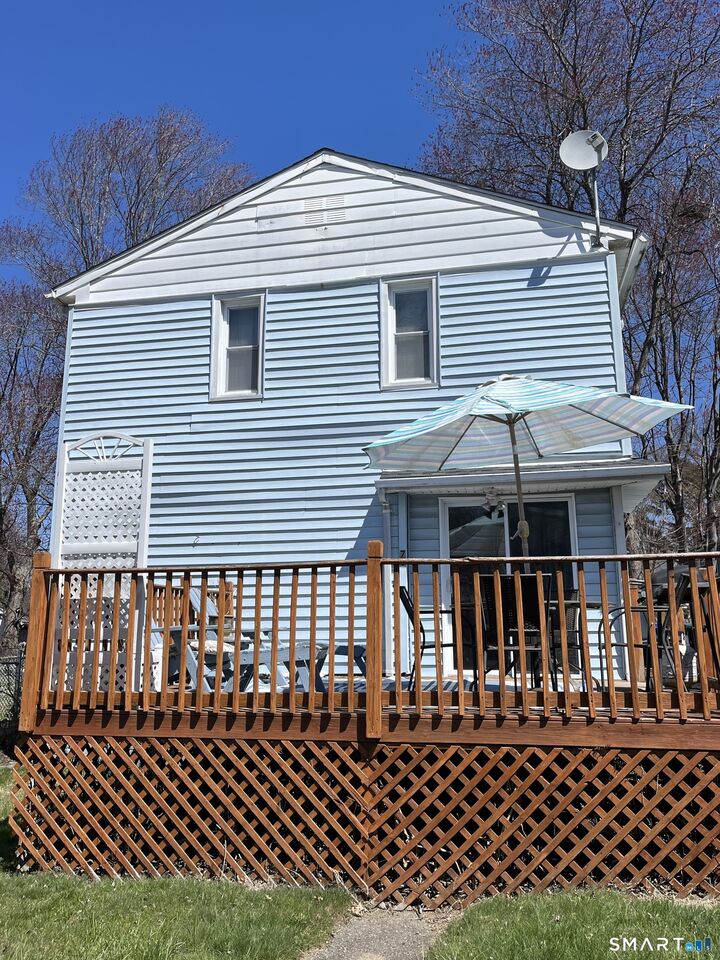 Property Photo: 70 Baird Court CT 06614