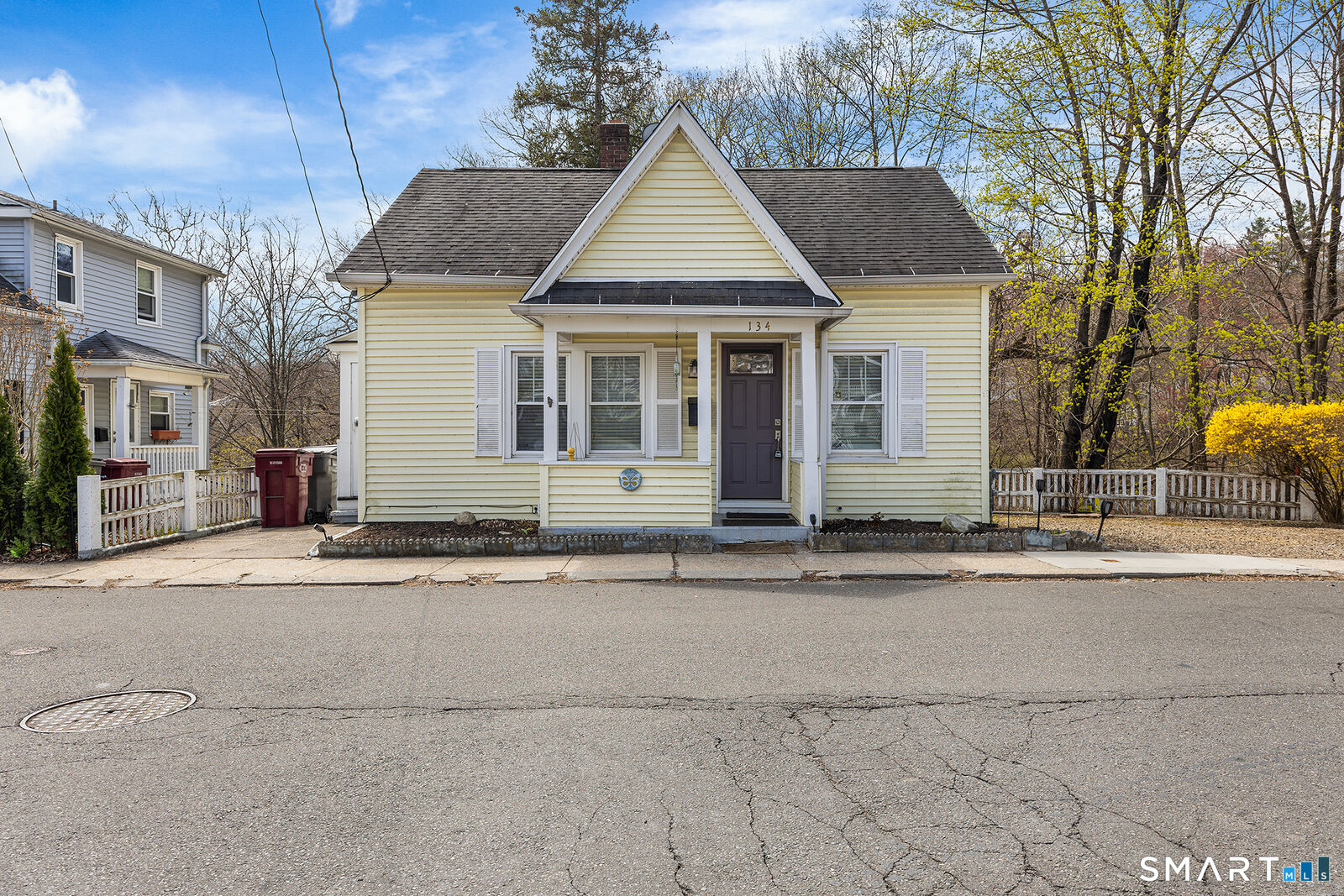 Property Photo:  134 Aetna Street  CT 06770 
