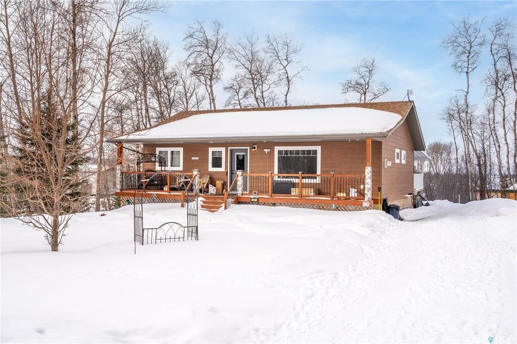 Property Photo:  301 Birch Street  SK S0M 1A0 