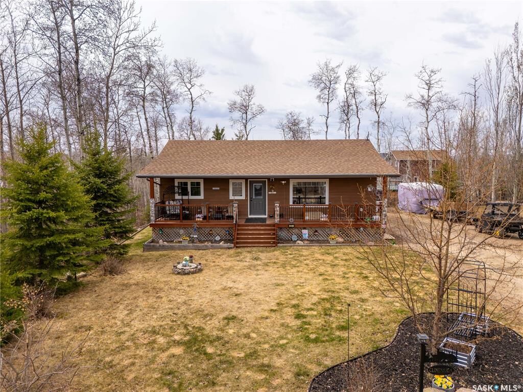 Property Photo: 301 Birch Street SK S0M 1A0