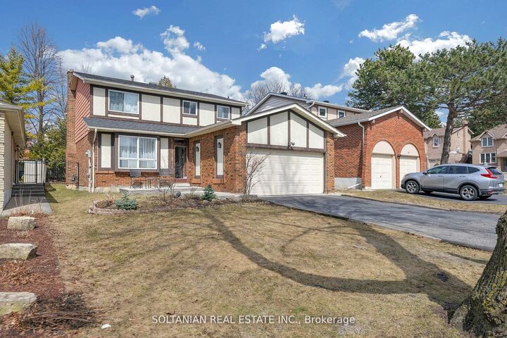 Property Photo: 54 Braeburn Drive ON L3T 4W8