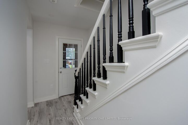 Property Photo: 152 Main Street W ON L0N 1S3