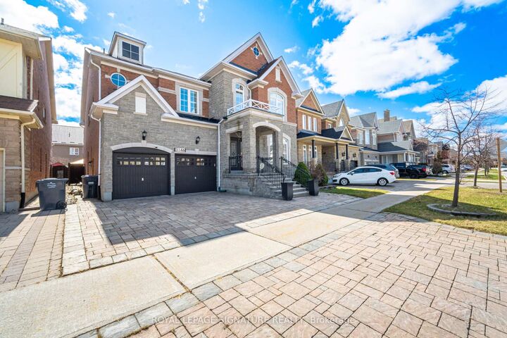 Property Photo: 3146 Tacc Drive ON L5M 0B6