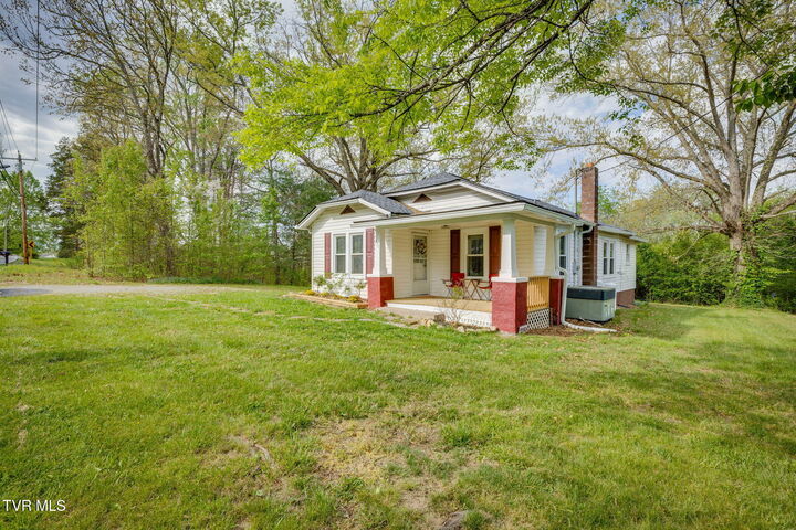 Property Photo:  225 Washington College Station  TN 37681 