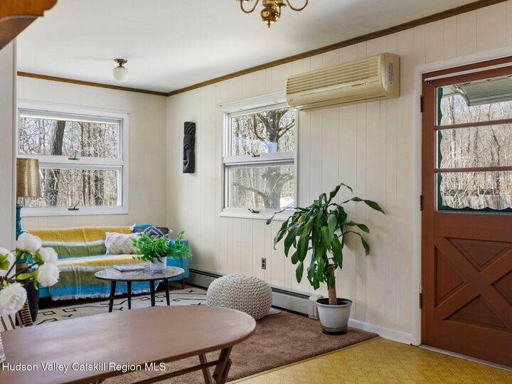 Property Photo:  17 Hickory  NY 12433 